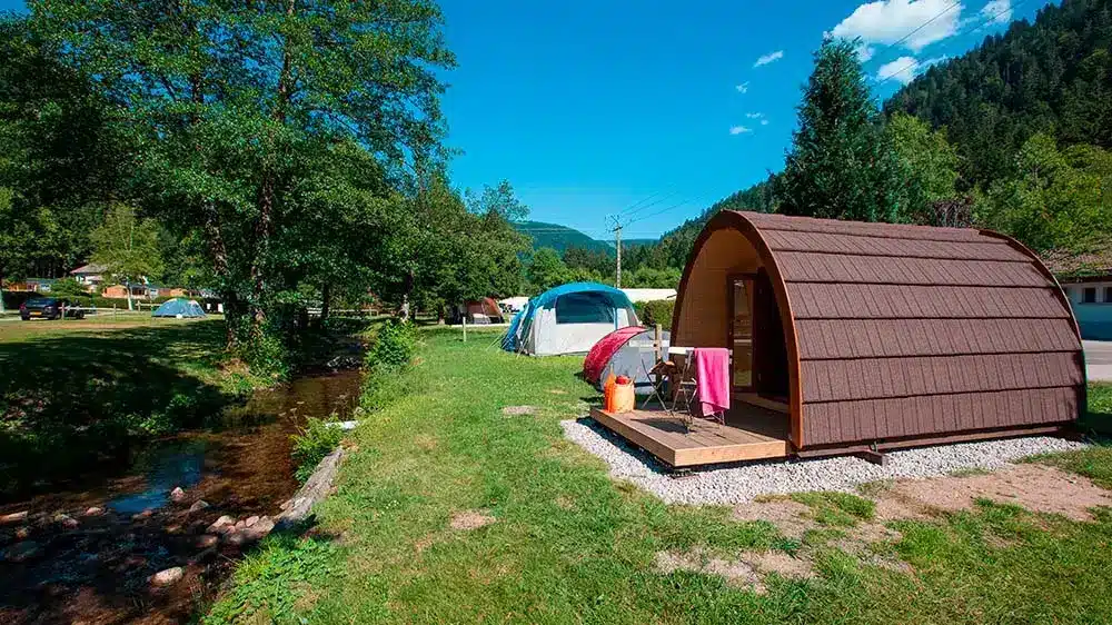 Location d'un hébergement durable dans les Vosges.